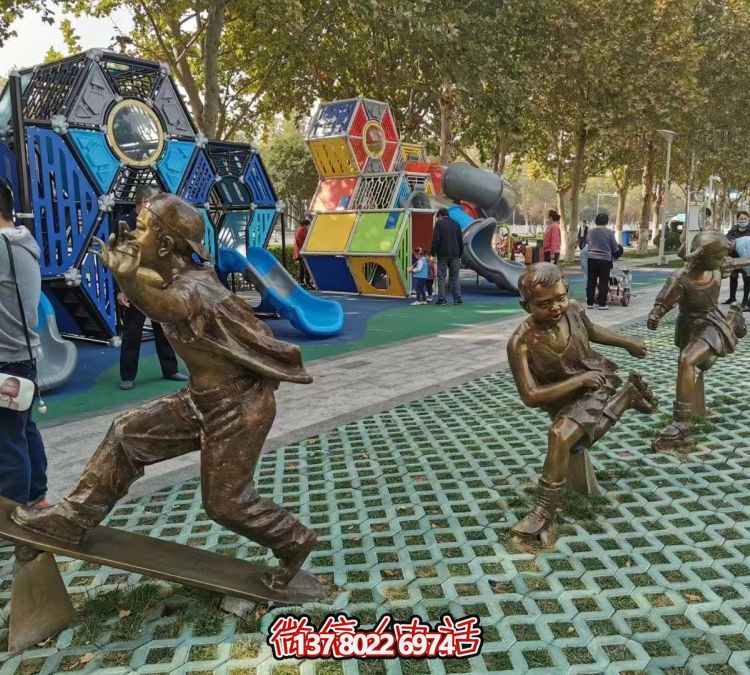 遠(yuǎn)東玻璃鋼仿銅戶(hù)外景區(qū)人物雕塑