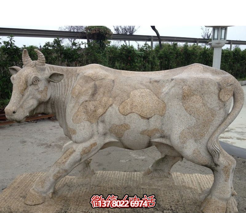 農(nóng)場一只大號石雕牛雕塑 農(nóng)場一只大號石雕牛雕塑